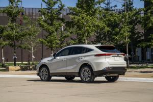 Toyota Venza Hybrid XLE 2020 года 
